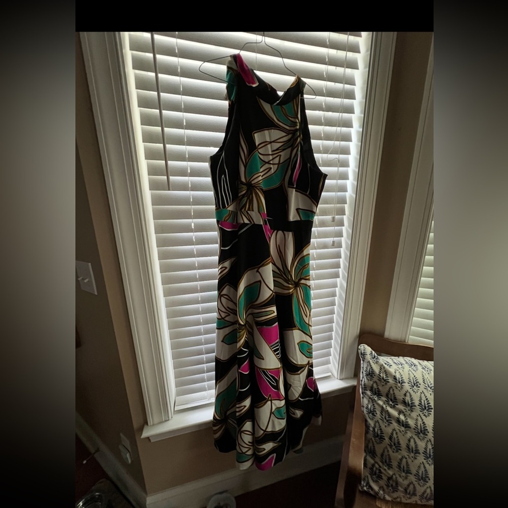 TAHARA long flowing dress. Ties in bow around neck worn once for wedding